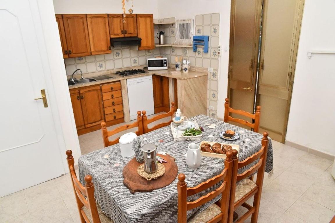 Villino Il Melograno Βίλα Torre Specchia Ruggeri Εξωτερικό φωτογραφία